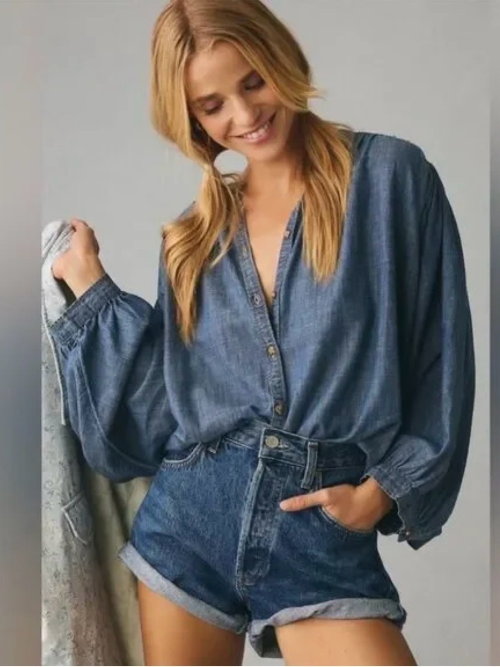 ANTHROPOLOGIE The Sidney Batwing Blouse by Pilcro: Chambray Edition SZ L